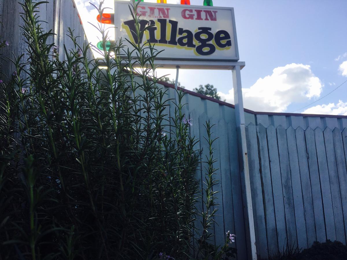 Gin Gin Village Motor Inn Motel Qld Екстер'єр фото